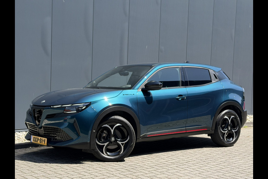 Alfa Romeo junior 1.2 Turbo Hybrid Ibrida Speciale | Automaat | Pack techno | Stoelverwarming | Electrische kofferklep | Camera achter | Apple Car