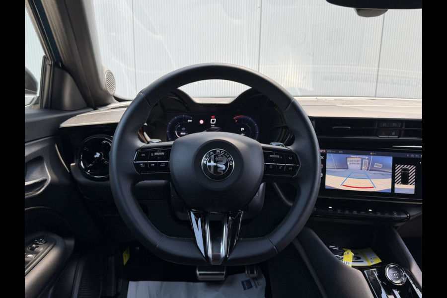 Alfa Romeo junior 1.2 Turbo Hybrid Ibrida Speciale | Automaat | Pack techno | Stoelverwarming | Electrische kofferklep | Camera achter | Apple Car