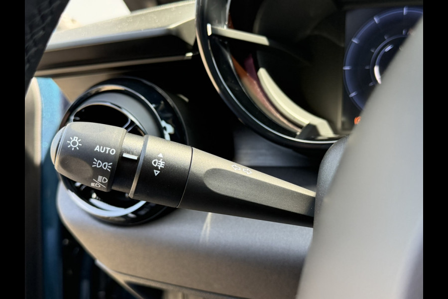 Alfa Romeo junior 1.2 Turbo Hybrid Ibrida Speciale | Automaat | Pack techno | Stoelverwarming | Electrische kofferklep | Camera achter | Apple Car