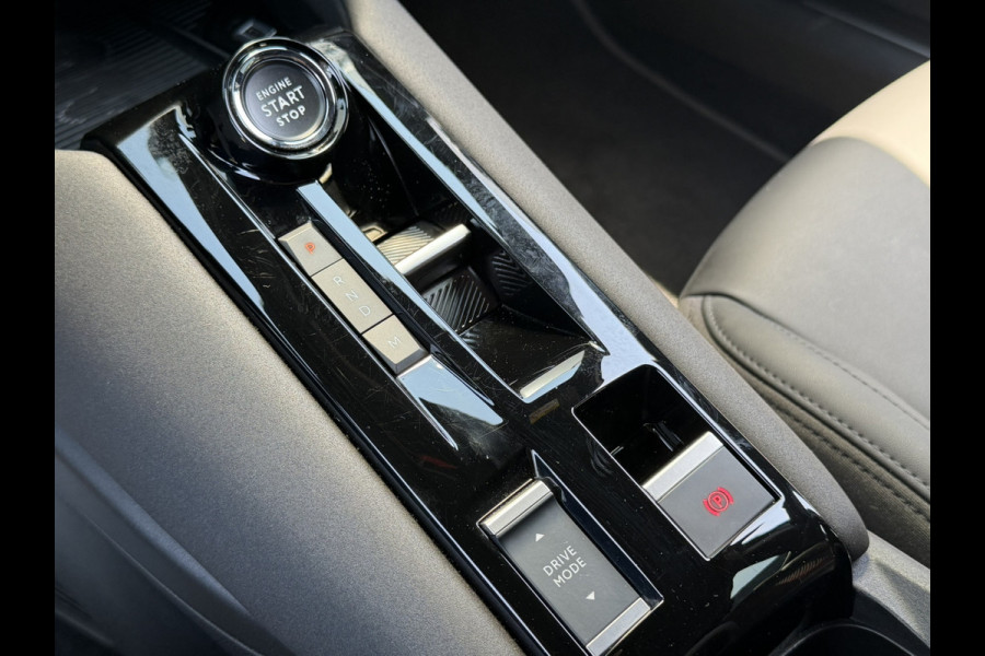 Alfa Romeo junior 1.2 Turbo Hybrid Ibrida Speciale | Automaat | Pack techno | Stoelverwarming | Electrische kofferklep | Camera achter | Apple Car
