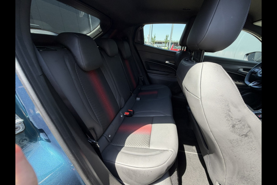 Alfa Romeo junior 1.2 Turbo Hybrid Ibrida Speciale | Automaat | Pack techno | Stoelverwarming | Electrische kofferklep | Camera achter | Apple Car
