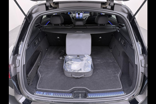 Mercedes-Benz GLC 300e 4MATIC AMG Line VAN: 59.900,- VOOR: 55.877,- UW WKVOORDEEL: 4.023,- | SOH 98% | SUPER COMPLEET| MEMORY STOELEN| BURMESTER 3D AUDIO |DIGITAL LIGHT| 360 CAMERA| ELEKTRISCHE ACHTERKLEP| ADAPTIEVE CRUISE CONTROL| DODE HOEK| CARPLAY| SFEERVERLICHTING