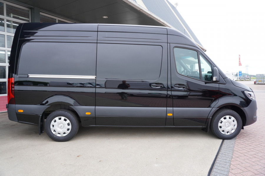 Mercedes-Benz Sprinter 317 170PK L2H2 Select Automaat nr.V026 | Airco | Cruise | Camera | Carplay | Trekhaak 3.500KG