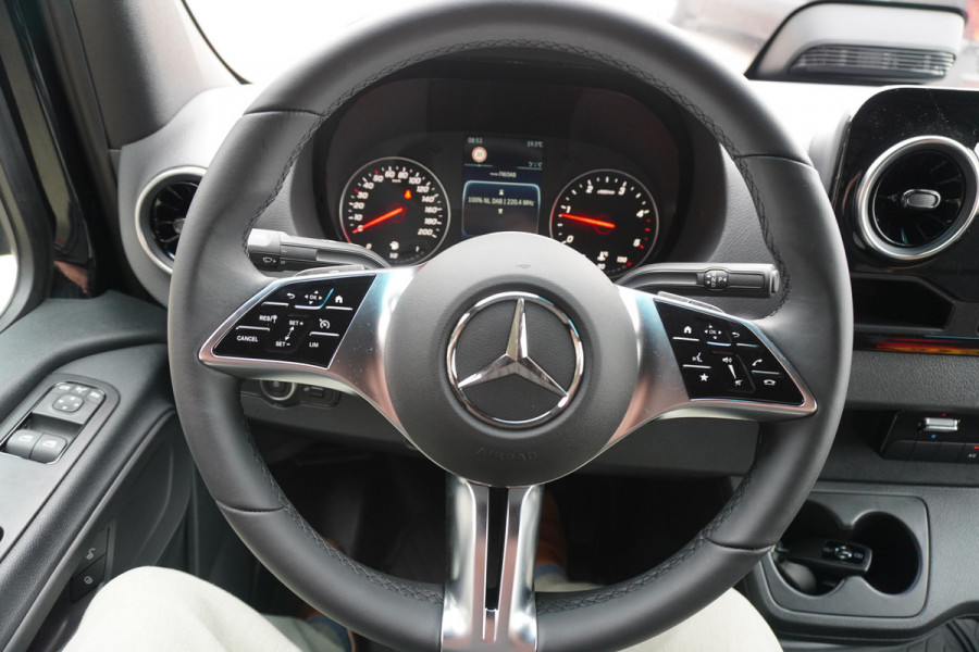 Mercedes-Benz Sprinter 317 170PK L2H2 Select Automaat nr.V026 | Airco | Cruise | Camera | Carplay | Trekhaak 3.500KG