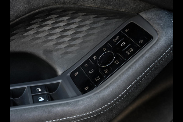Audi A6 Avant 2.0 e-hybrid quattro S edition Competition | 5 Jaar garantie | Achterasbesturing | B&O | Carbon inleg | Stoelventilatie en Massage | Luchtvering | Panoramadak | Soft close | Keyless | Head-up | 360 camera | Passagiers Display |