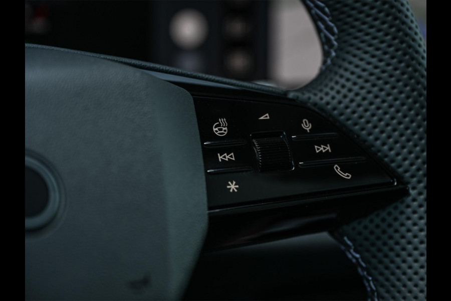 Audi A6 Avant 2.0 e-hybrid quattro S edition Competition | 5 Jaar garantie | Achterasbesturing | B&O | Carbon inleg | Stoelventilatie en Massage | Luchtvering | Panoramadak | Soft close | Keyless | Head-up | 360 camera | Passagiers Display |