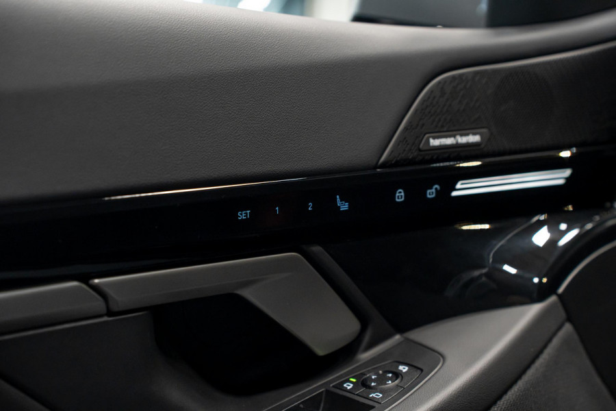 BMW 5 Serie Touring 540d xDrive *M-Sport Pro / Panorama / Harman-Kardon / HUD / Surround-view*