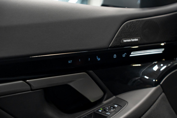 BMW 5 Serie Touring 540d xDrive *M-Sport Pro / Panorama / Harman-Kardon / HUD / Surround-view*