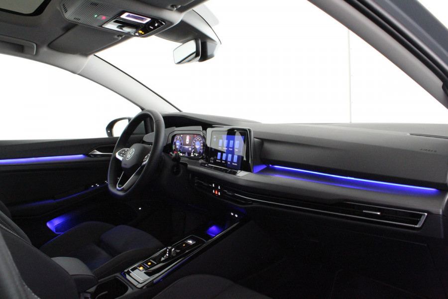Volkswagen Golf 1.4 eHybrid Style > Pano.schuifdak/Plug-in/Moonstone Grey/Keyless//Winterpakket...