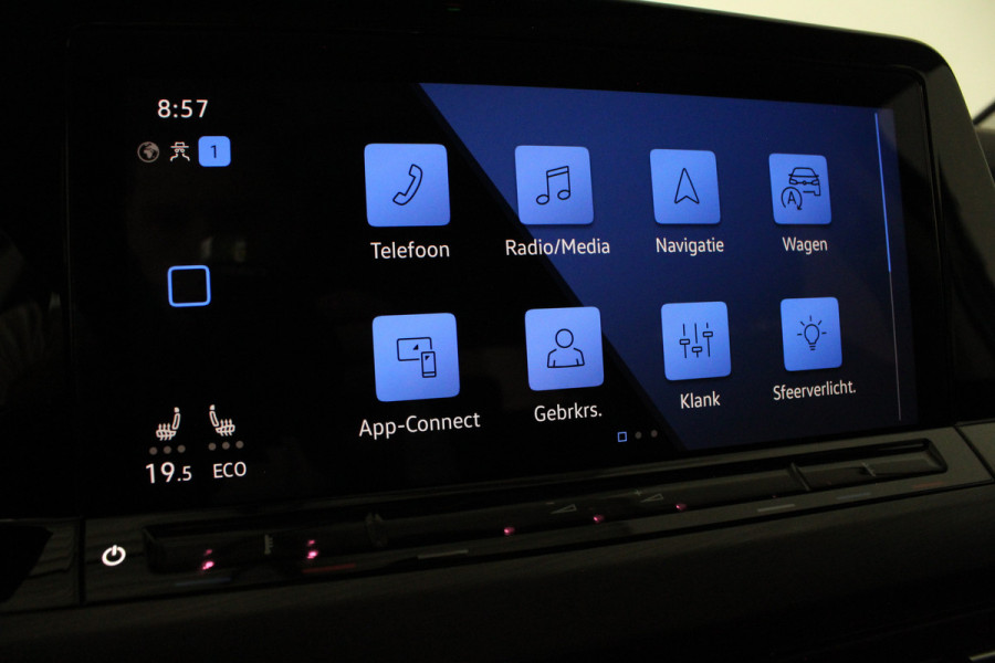 Volkswagen Golf 1.4 eHybrid Style > Pano.schuifdak/Plug-in/Moonstone Grey/Keyless//Winterpakket...