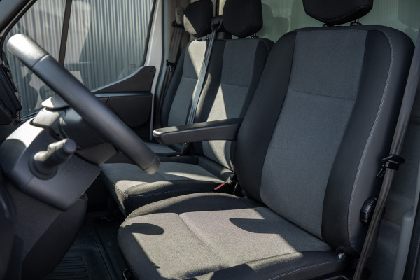 Renault Master 2.3dCi | Bakwagen met Laadklep | LED | Carplay | Camera | Cruise