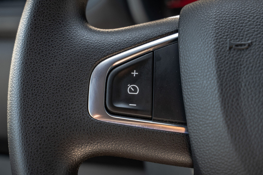 Renault Master 2.3dCi | Bakwagen met Laadklep | LED | Carplay | Camera | Cruise