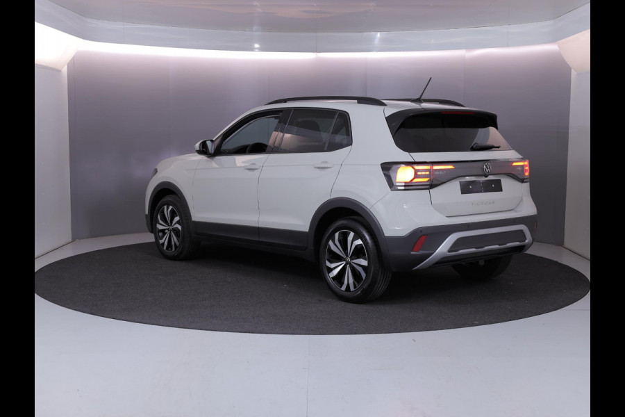Volkswagen T-Cross Life Edition 1.0 TSI 95 PK 5 versn. Hand | Parkeersensoren | Stoelverwarming | Camera |