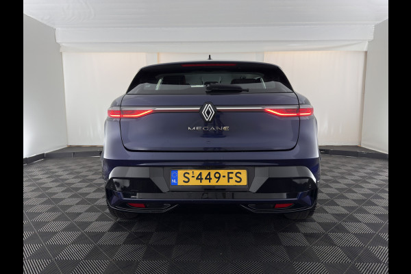 Renault Mégane E-Tech EV60 Optimum Charge Evolution [3-Fase-22kW] {SoH-91%} (INCL-BTW) Aut. *HEATPUMP | FULL-LED | CAMERA | LANE-ASSIST | KEYLESS | NAVI-FULLMAP | CARPLAY | COMFORTSEATS | DIGI-COCKPIT | ECC | PDC | 18"ALU*