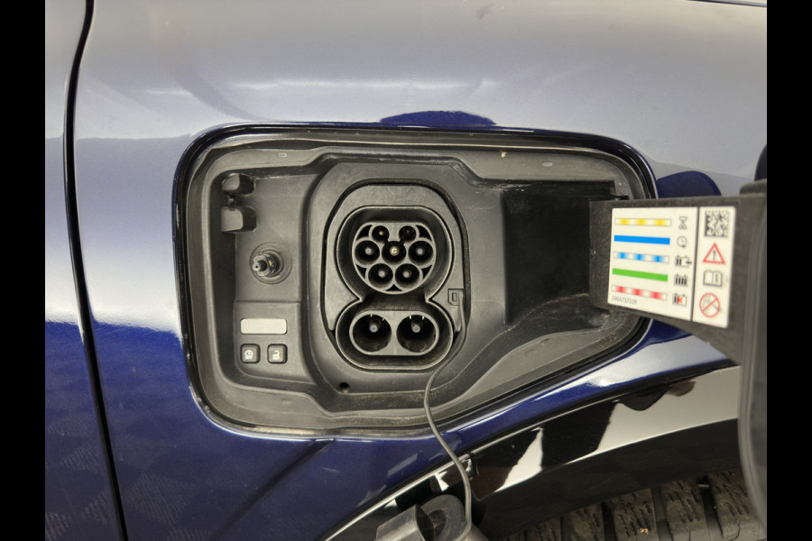 Renault Mégane E-Tech EV60 Optimum Charge Evolution [3-Fase-22kW] {SoH-91%} (INCL-BTW) Aut. *HEATPUMP | FULL-LED | CAMERA | LANE-ASSIST | KEYLESS | NAVI-FULLMAP | CARPLAY | COMFORTSEATS | DIGI-COCKPIT | ECC | PDC | 18"ALU*