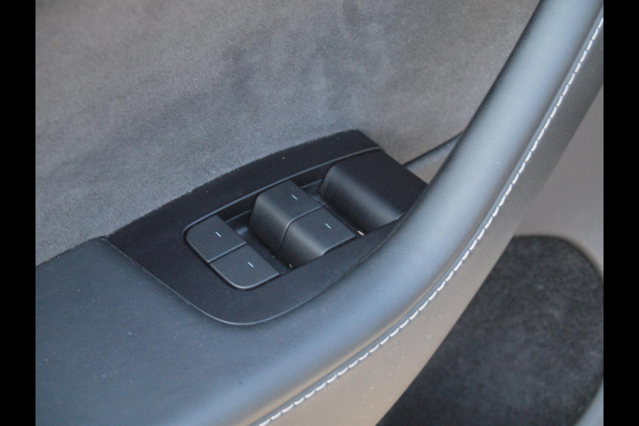 Tesla Model Y Performance AWD 75 kWh | Panoramadak | Trekhaak | 360 Camera | Full Self Driving Computer 3 |
