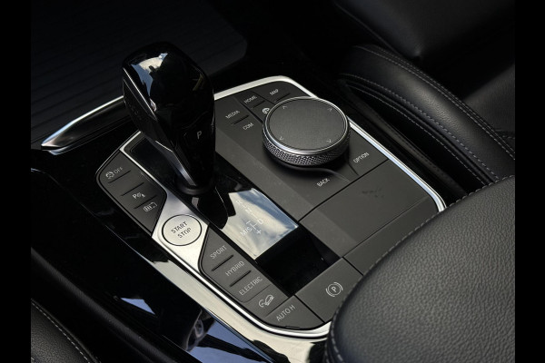 BMW X3 xDrive30e M SPORT | PANORAMA | TREKHAAK | LASER | HEAD UP |