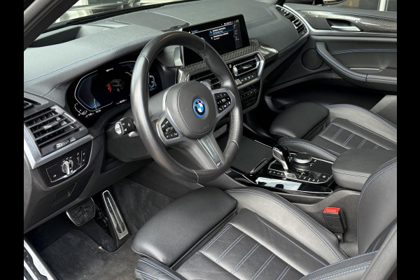 BMW X3 xDrive30e M SPORT | SPORTREMMEN ROOD | PANORAMA | 360 CAMERA | HEAD UP | ADAPTIEF ONDERSTEL |