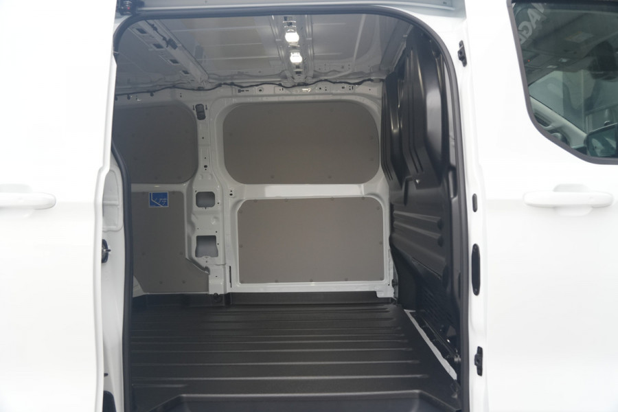 Ford E-Transit Custom 320 L2H1 Limited 71 kWh 218pk - LED - Carplay - Stoelverwarming - Keyless - Cruise - Rijklaar