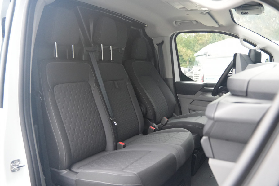 Ford E-Transit Custom 320 L2H1 Limited 71 kWh 218pk - LED - Carplay - Stoelverwarming - Keyless - Cruise - Rijklaar