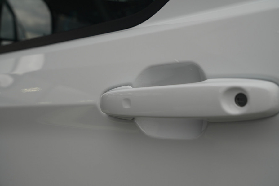 Ford E-Transit Custom 320 L2H1 Limited 71 kWh 218pk - LED - Carplay - Stoelverwarming - Keyless - Cruise - Rijklaar