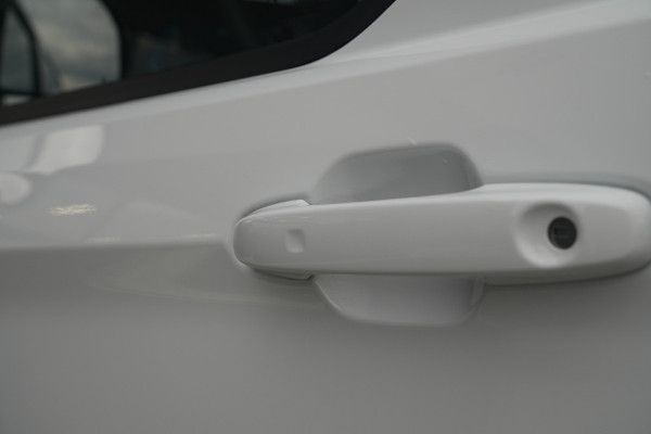 Ford E-Transit Custom 320 L2H1 Limited 71 kWh 218pk - LED - Carplay - Stoelverwarming - Keyless - Cruise - Rijklaar