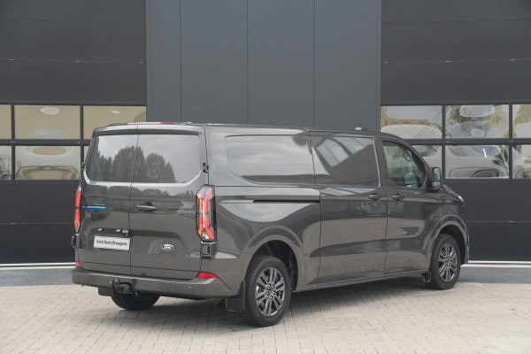 Ford E-Transit Custom 320 L2H1 Limited 71 kWh 218pk - Trekhaak - ACC - B&O - Navi - Stoel/Stuurverwarming - 360 Camera - Blindspot - Rijklaar