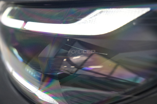 Ford E-Transit Custom 320 L2H1 Limited 71 kWh 218pk - Trekhaak - ACC - B&O - Navi - Stoel/Stuurverwarming - 360 Camera - Blindspot - Rijklaar