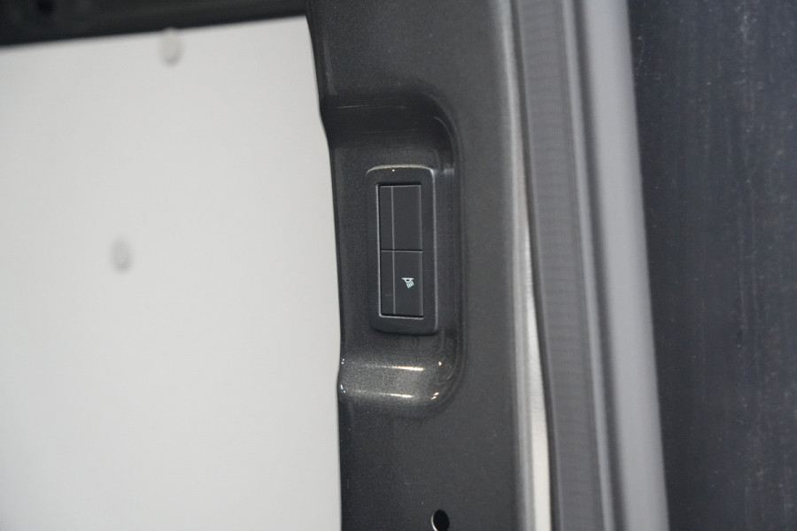 Ford E-Transit Custom 320 L2H1 Limited 71 kWh 218pk - Trekhaak - ACC - B&O - Navi - Stoel/Stuurverwarming - 360 Camera - Blindspot - Rijklaar
