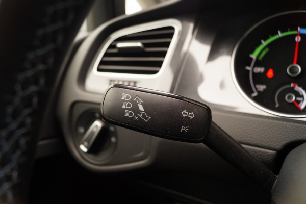Volkswagen e-Golf 136pk Automaat -SOH86%-NAVI-ACC-LED-ECC-PDC-
