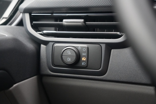 Ford E-Transit Custom 320 L2H1 Limited 71 kWh 218pk - Trekhaak - ACC - B&O - Navi - Stoel/Stuurverwarming - 360 Camera - Blindspot - Rijklaar