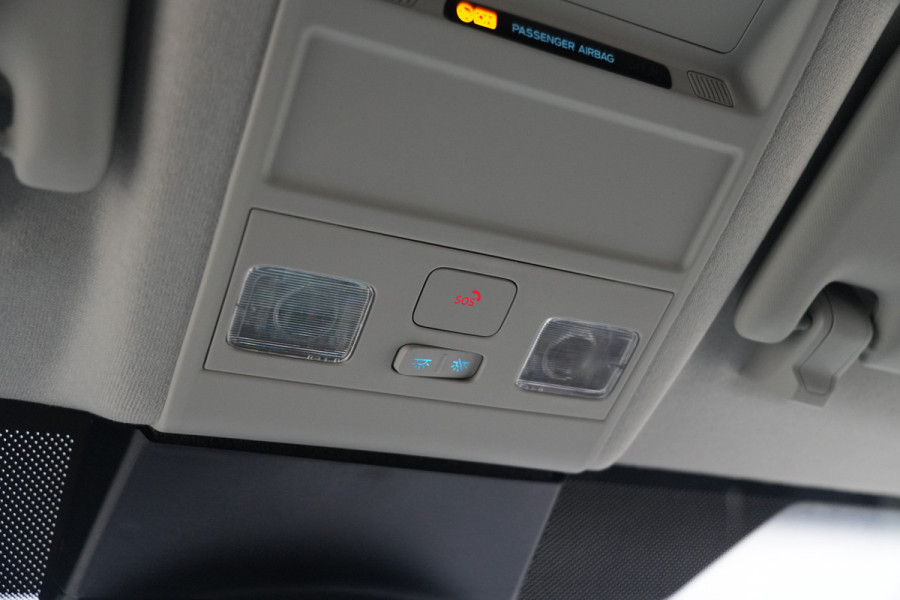 Ford E-Transit Custom 320 L2H1 Limited 71 kWh 218pk - Trekhaak - ACC - B&O - Navi - Stoel/Stuurverwarming - 360 Camera - Blindspot - Rijklaar