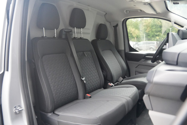 Ford E-Transit Custom 320 L2H1 Limited 71 kWh 218pk - Trekhaak - ACC - B&O - Navi - Stoel/Stuurverwarming - 360 Camera - Blindspot - Rijklaar