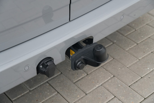 Ford E-Transit Custom 320 L2H1 Limited 71 kWh 218pk - Trekhaak - ACC - B&O - Navi - Stoel/Stuurverwarming - 360 Camera - Blindspot - Rijklaar