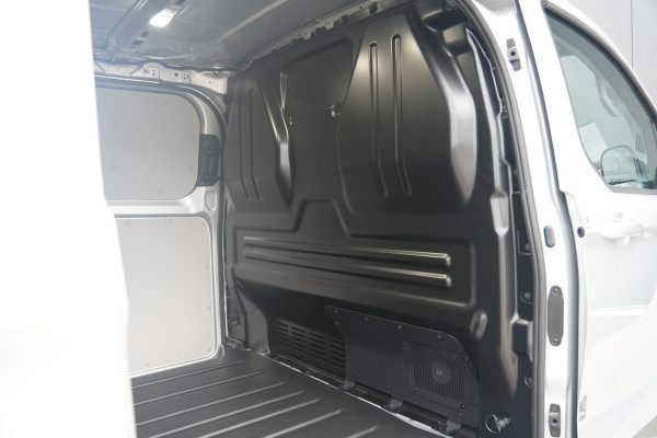Ford E-Transit Custom 340 L2H1 Sport 71 kWh 218pk - ACC - Elek Trekhaak - B&O - Navi - Stoel/Stuurverwarming - 360 Camera - Blindspot - Rijklaar