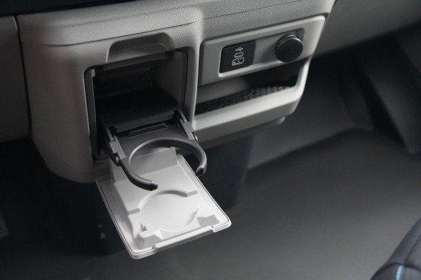 Ford E-Transit Custom 340 L2H1 Sport 71 kWh 218pk - ACC - Elek Trekhaak - B&O - Navi - Stoel/Stuurverwarming - 360 Camera - Blindspot - Rijklaar