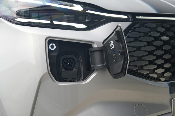 Ford E-Transit Custom 340 L2H1 Sport 71 kWh 218pk - ACC - Elek Trekhaak - B&O - Navi - Stoel/Stuurverwarming - 360 Camera - Blindspot - Rijklaar