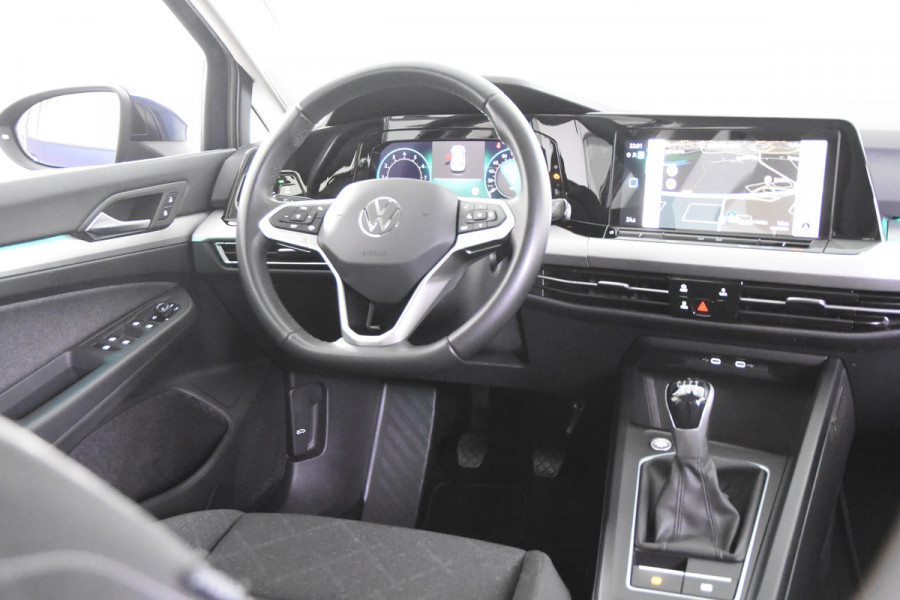 Volkswagen Golf VIII Life *1ste Eigenaar*Navigatie*Camera*Carplay*