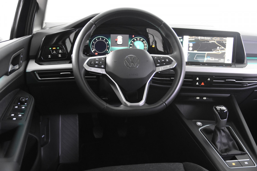 Volkswagen Golf VIII Life *1ste Eigenaar*Navigatie*Camera*Carplay*