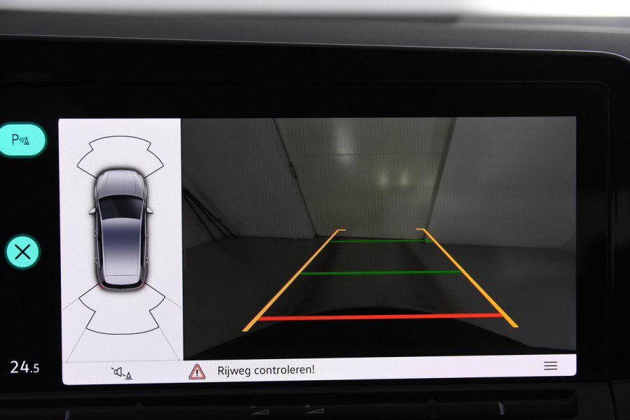 Volkswagen Golf VIII Life *1ste Eigenaar*Navigatie*Camera*Carplay*