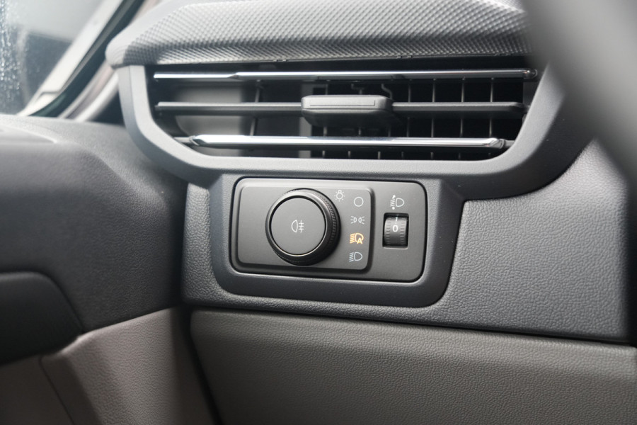 Ford E-Transit Custom 320 L2H1 Limited 71 kWh 218pk - Elek Trekhaak - LED - Carplay - Stoelverwarming - Keyless - Cruise - Rijklaar
