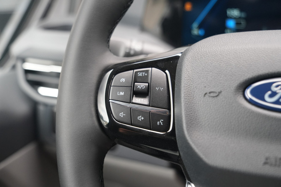 Ford E-Transit Custom 320 L2H1 Limited 71 kWh 218pk - Elek Trekhaak - LED - Carplay - Stoelverwarming - Keyless - Cruise - Rijklaar