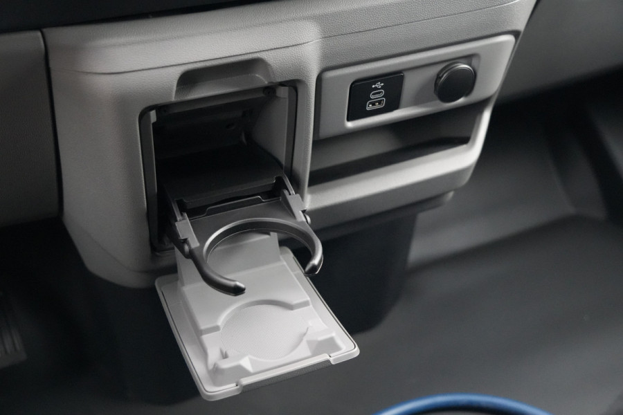 Ford E-Transit Custom 320 L2H1 Limited 71 kWh 218pk - Elek Trekhaak - LED - Carplay - Stoelverwarming - Keyless - Cruise - Rijklaar