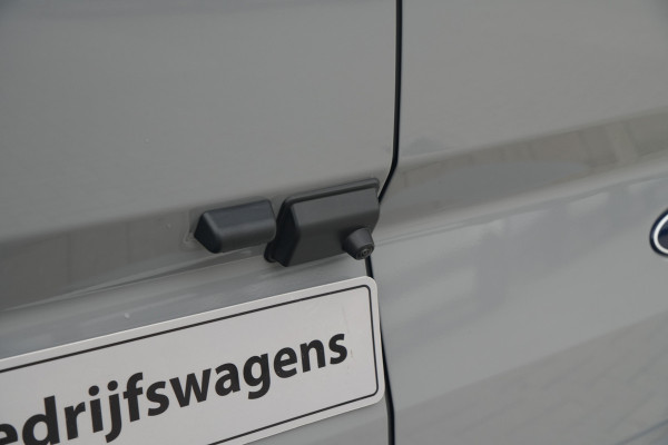 Ford E-Transit Custom 320 L2H1 Limited 71 kWh 218pk - Elek Trekhaak - LED - Carplay - Stoelverwarming - Keyless - Cruise - Rijklaar