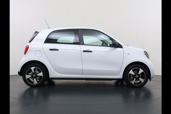 Smart Forfour EQ Electric Automaat SOH 90% Ecc Bluetooth Cruise Control 18kWh Business Solution Lmv Elek.Ramen+Spiegels Isofix Dealeronderhouden Origineel Nederlandse Auto
