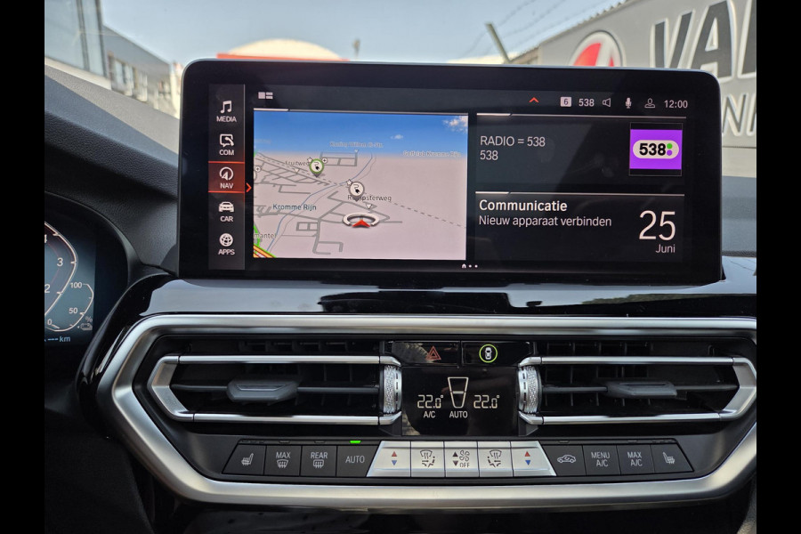 BMW X3 xDrive30e 19"/Trekhaak/Leder + memory/Adaptieve cruise/Keyless/Dodehoek/Head-up/360 camera/HiFi/LED/Sfeerverlichting