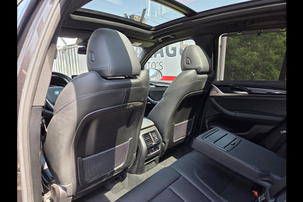 BMW X3 xDrive30e 19"/Trekhaak/Leder + memory/Adaptieve cruise/Keyless/Dodehoek/Head-up/360 camera/HiFi/LED/Sfeerverlichting