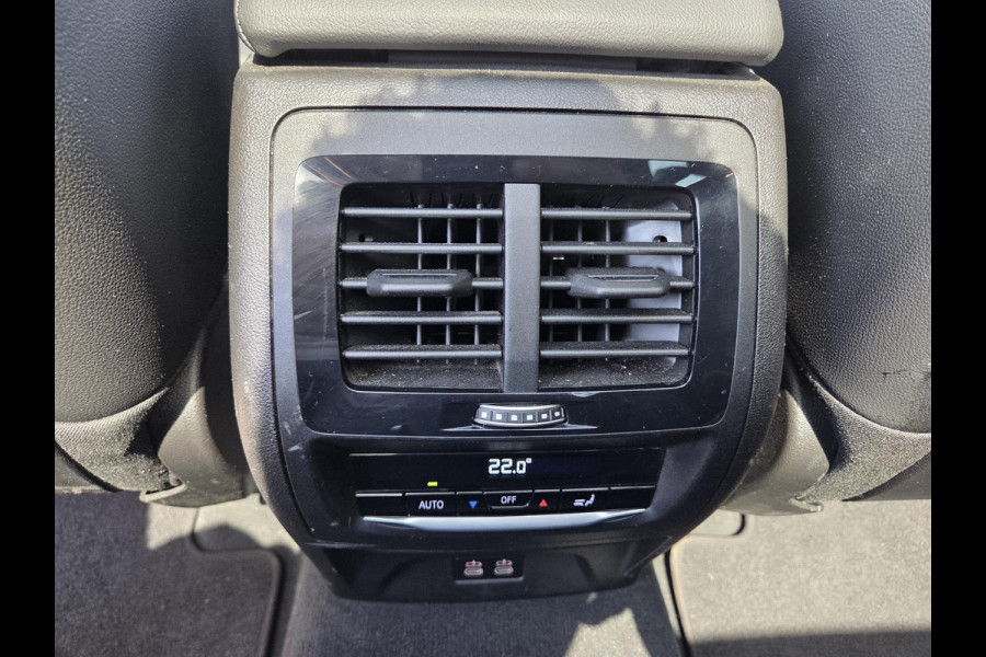 BMW X3 xDrive30e 19"/Trekhaak/Leder + memory/Adaptieve cruise/Keyless/Dodehoek/Head-up/360 camera/HiFi/LED/Sfeerverlichting