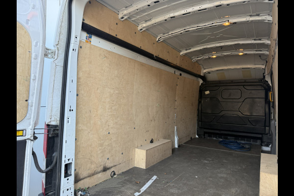 Ford E-Transit 68kWh 184PK L4H3 317km WLTP 95.3% (SOH) BEV Snelladen Carplay Climate control Cruise control Navigatie 360° Camera Stoelverwarming Parkeersensoren v+a