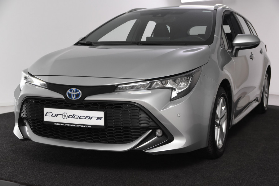 Toyota Corolla Touring Sports 1.8 Hybrid Dynamic *1ste Eigenaar*Navigatie*Stoelverwarming*